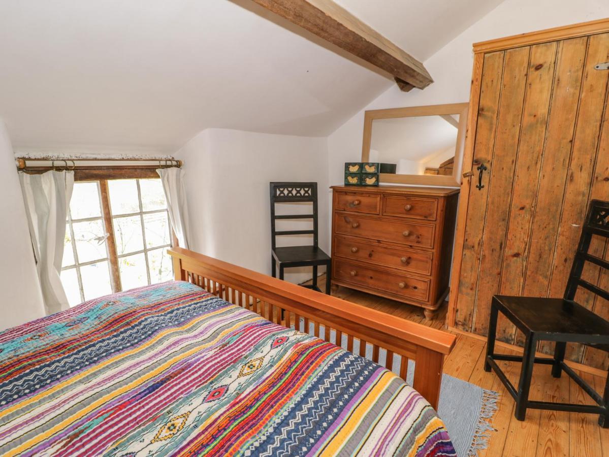 Beudy Dolpebyll Villa Llangadfan Bagian luar foto